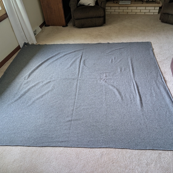 L.L. Bean X Pendleton Gray Wool Blanket, King Size - Picture 8 of 8